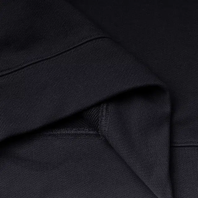 EMPORIO ARMANI FW22