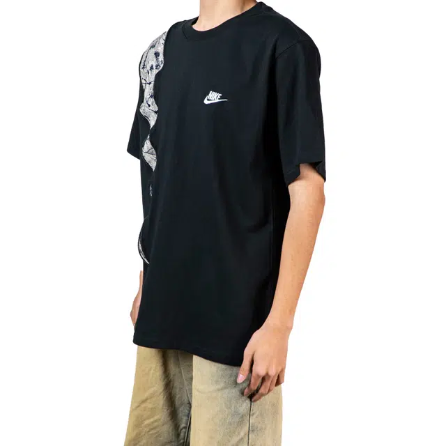 Nike T