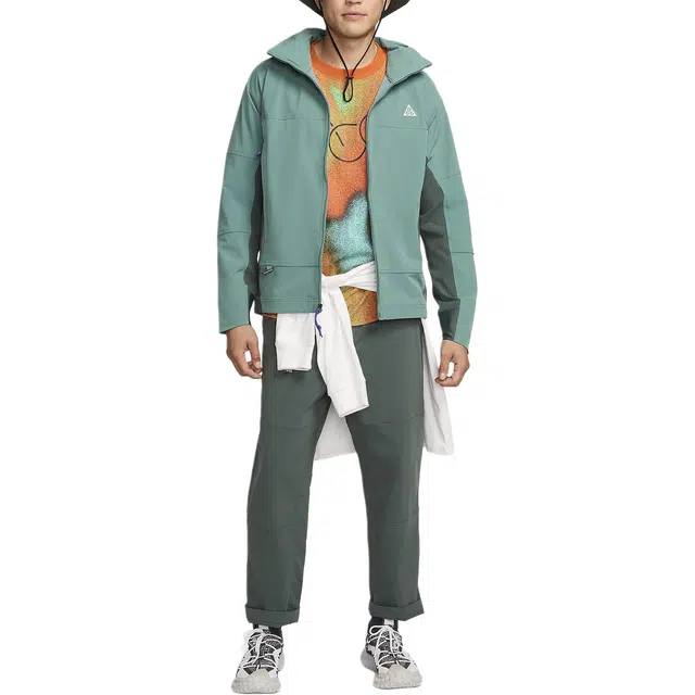 Nike ACG "Sun Farer" logo
