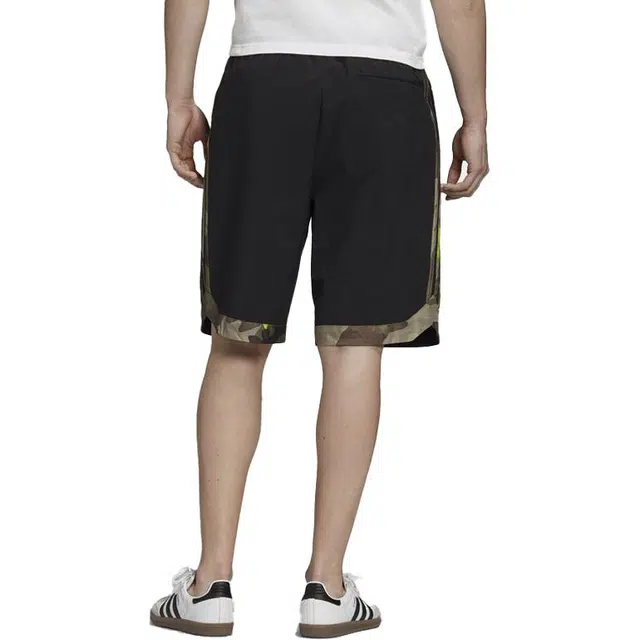 adidas originals Ryv Camo Shorts