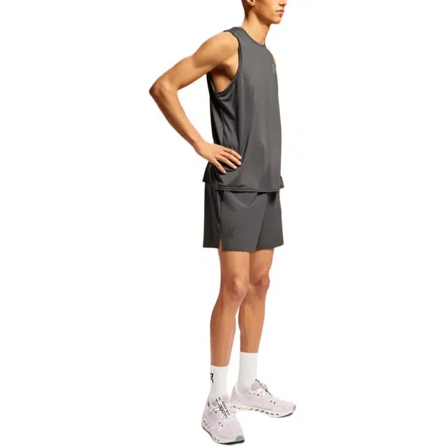 On Essential Shorts