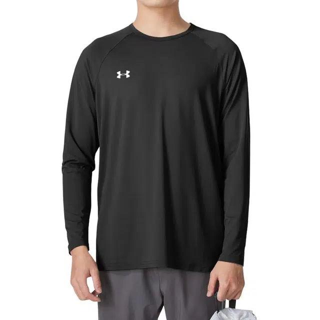 Under Armour T
