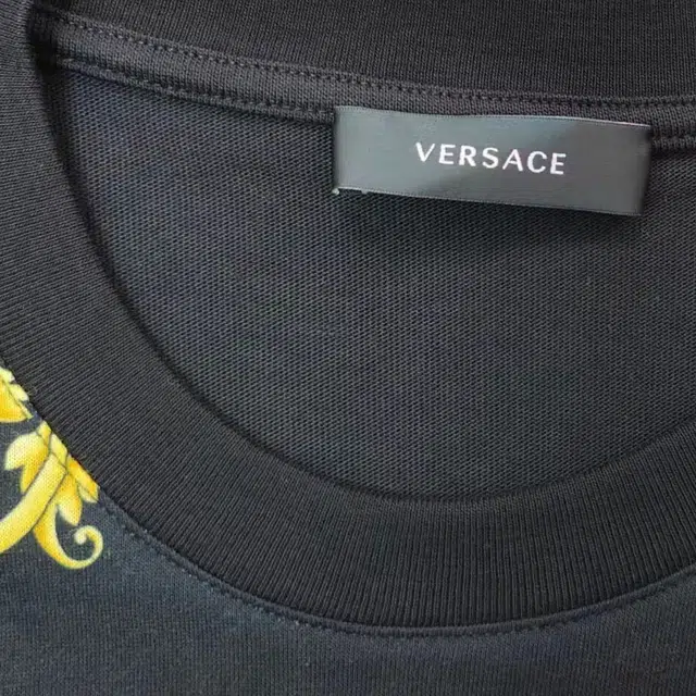 VERSACE T