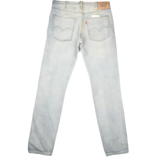 levis