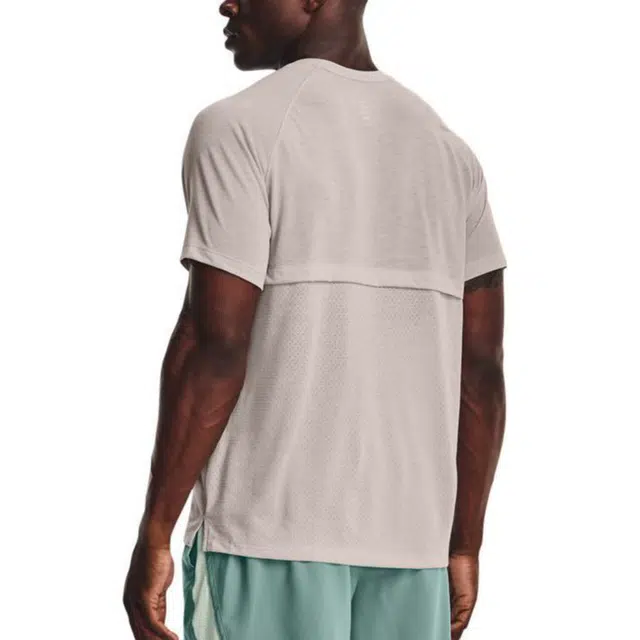 Under Armour T