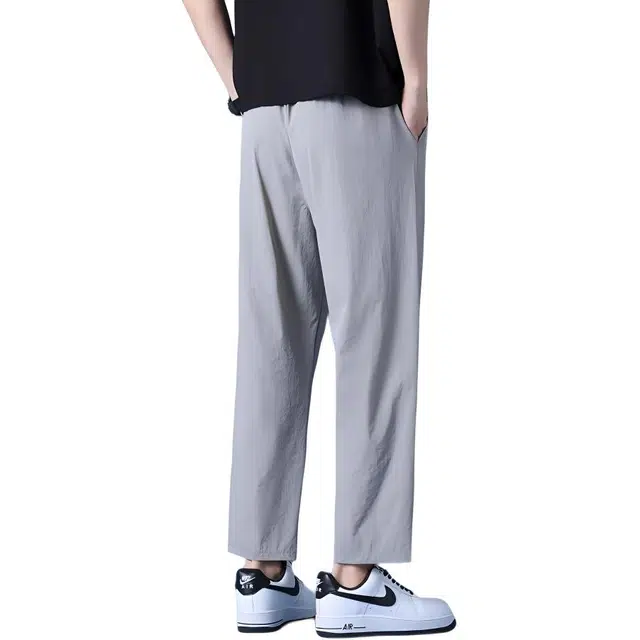 巴塞罗那足球俱乐部  纯色简约美式速干透气舒适梭织柔软透气高街嘻哈学院风基础针织百搭垂感弹力户外系带松紧直筒大码宽松中腰九分休闲裤 男女同款