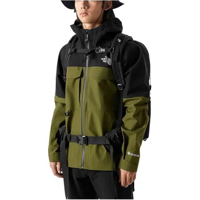 THE NORTH FACE