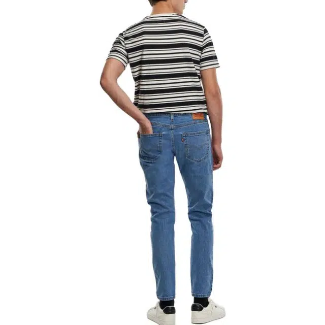 Levis