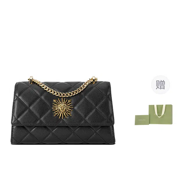 VANESSA HOGAN VH