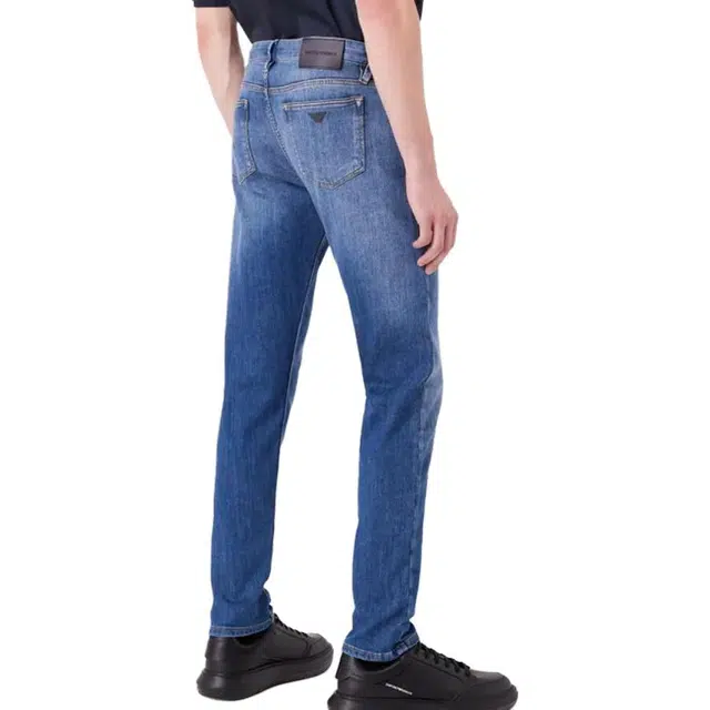 EMPORIO ARMANI