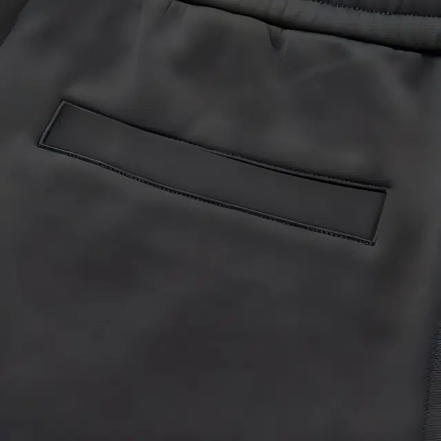ARMANI EXCHANGE Logo
