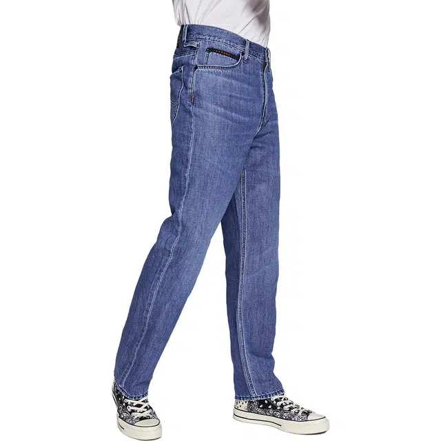 Lee