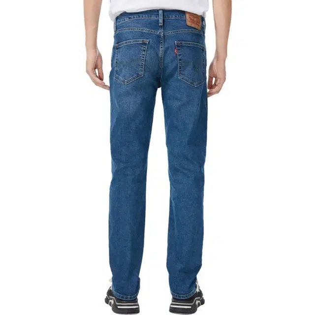 Levis