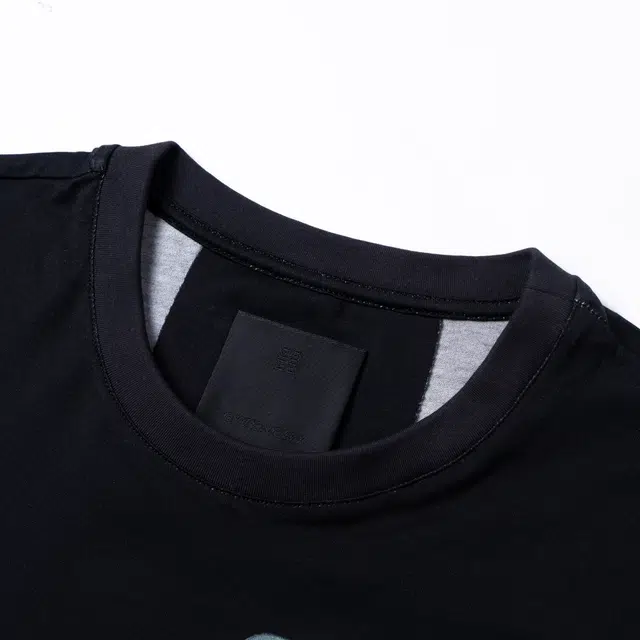 Givenchy SS23 T