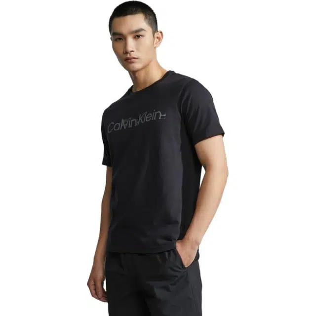 CKCalvin Klein T