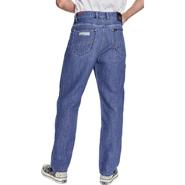 Lee