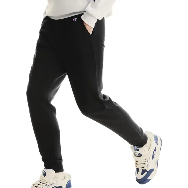 Champion FW23 Basic C -Logo
