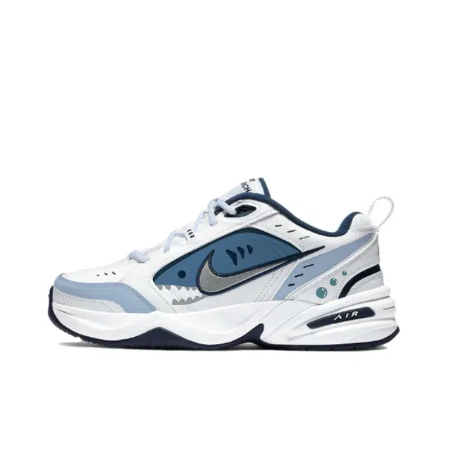 Nike Air Monarch 4