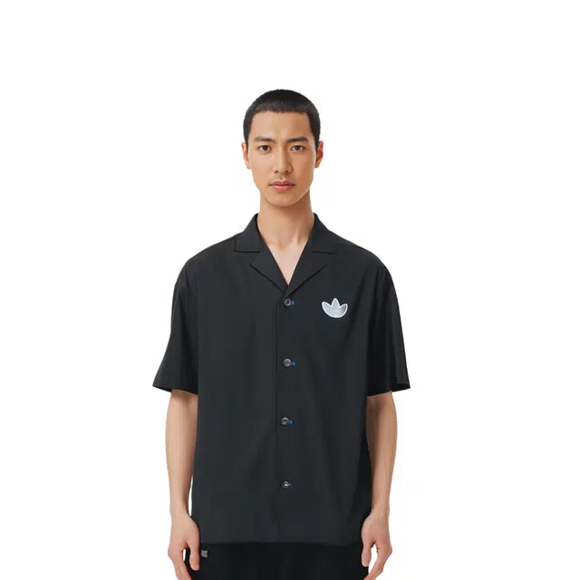 adidas originals Short Sleeve Shirt Logo