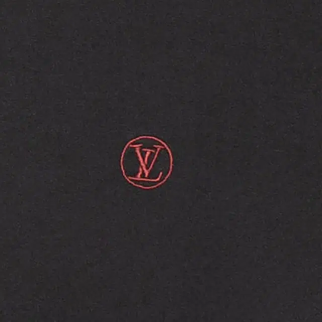 LOUIS VUITTON T