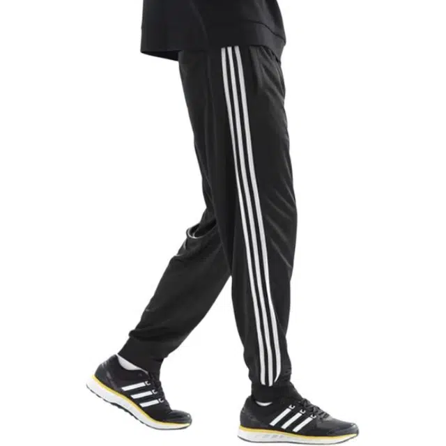 adidas logo