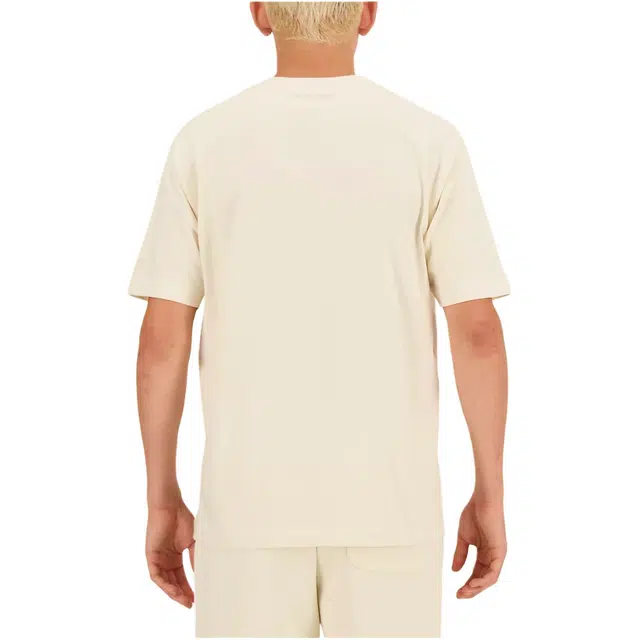 New Balance logo T