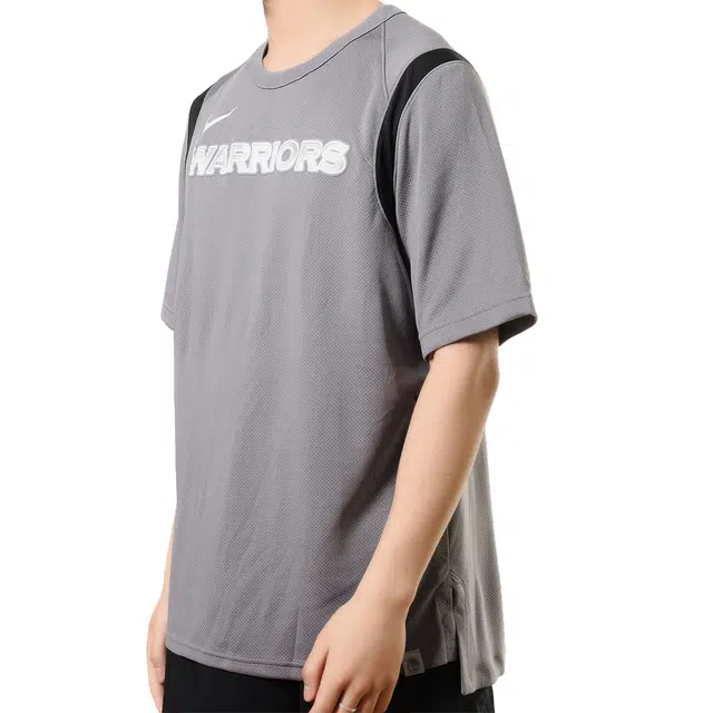 Nike T