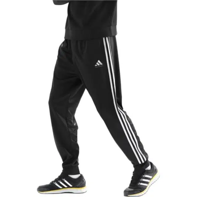 adidas logo