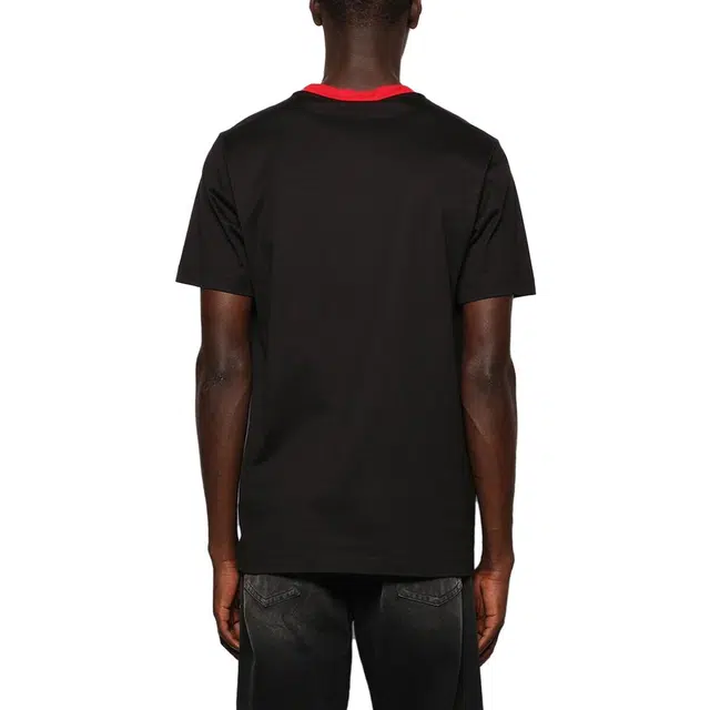 MARNI T