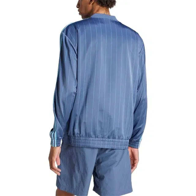 adidas originals LogoVT