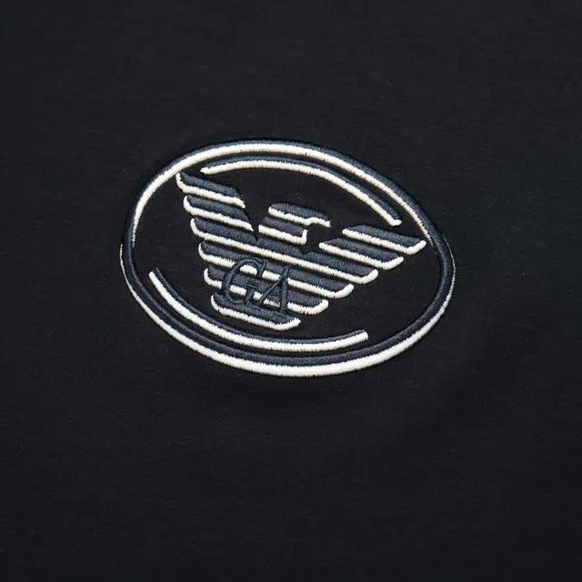 EMPORIO ARMANI SS22 Logo