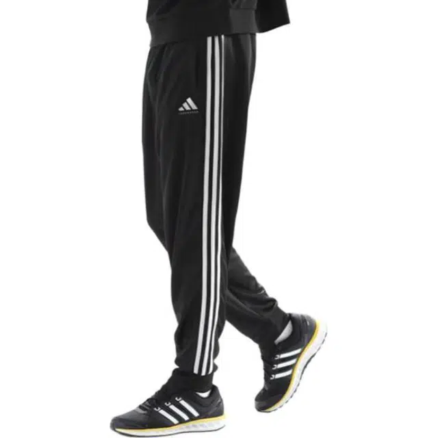 adidas logo