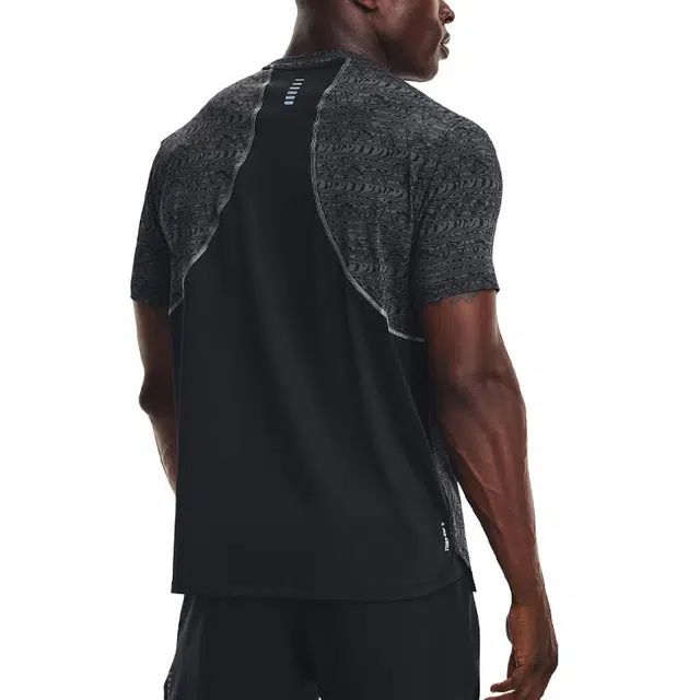 Under Armour T