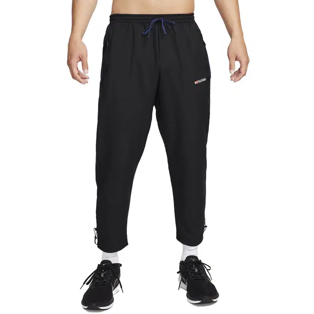 Nike Challenger Track Club Black