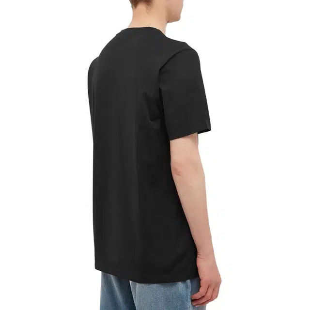 MARNI T