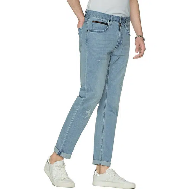 Lee
