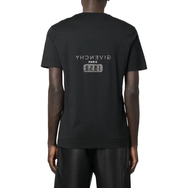 Givenchy FW22 T