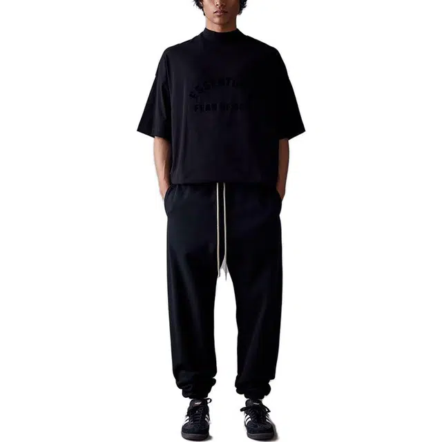 Fear of God Essentials SS23 Tee Essentials Core S Jet Black T