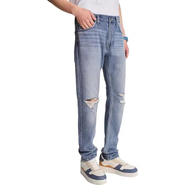 Lee