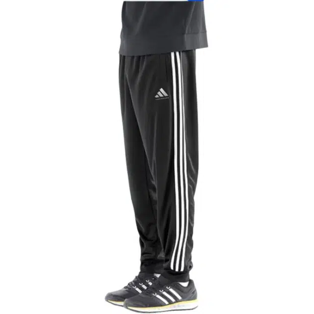 adidas logo