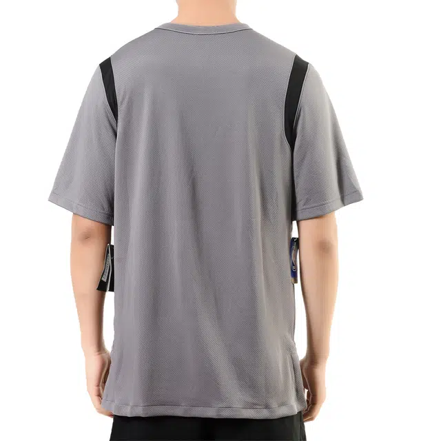 Nike T