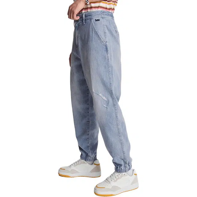 Lee