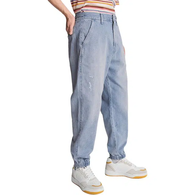 Lee