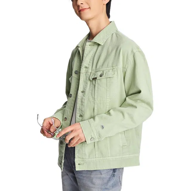 Lee