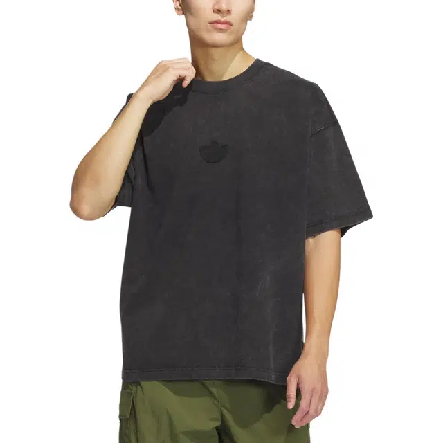 adidas originals WASHED SHORT SLEEVE T-SHIRT logoT