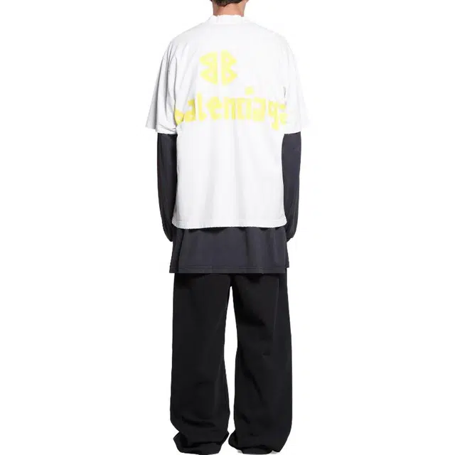 Balenciaga T