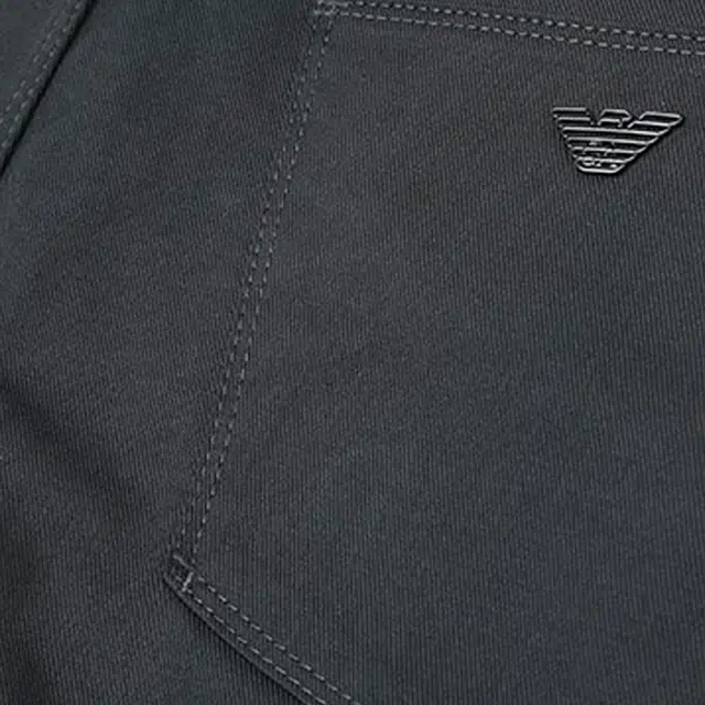 EMPORIO ARMANI