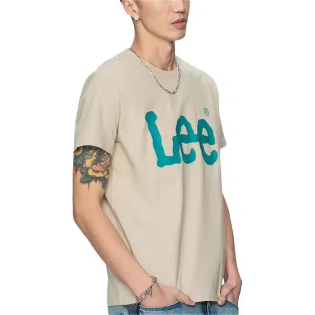Lee T