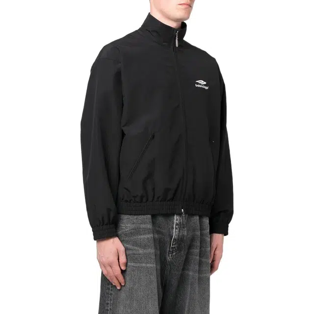 Balenciaga SS22 Logo