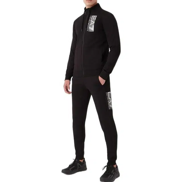 EMPORIO ARMANI EA7 FW22 Logo